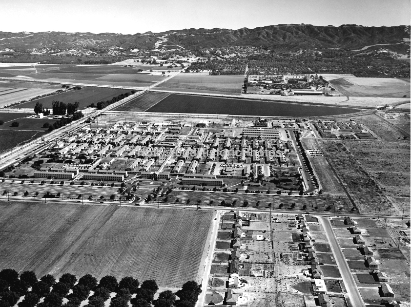 Encino 1948 Balboa Park Birmingham Military Hospital .jpg